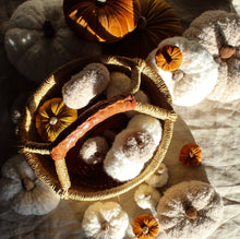BOUCLÉ Pumpkins in Warm Beige